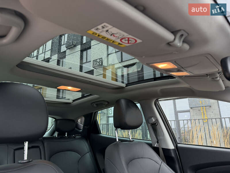 Позашляховик / Кросовер Hyundai ix35 2015 в Луцьку