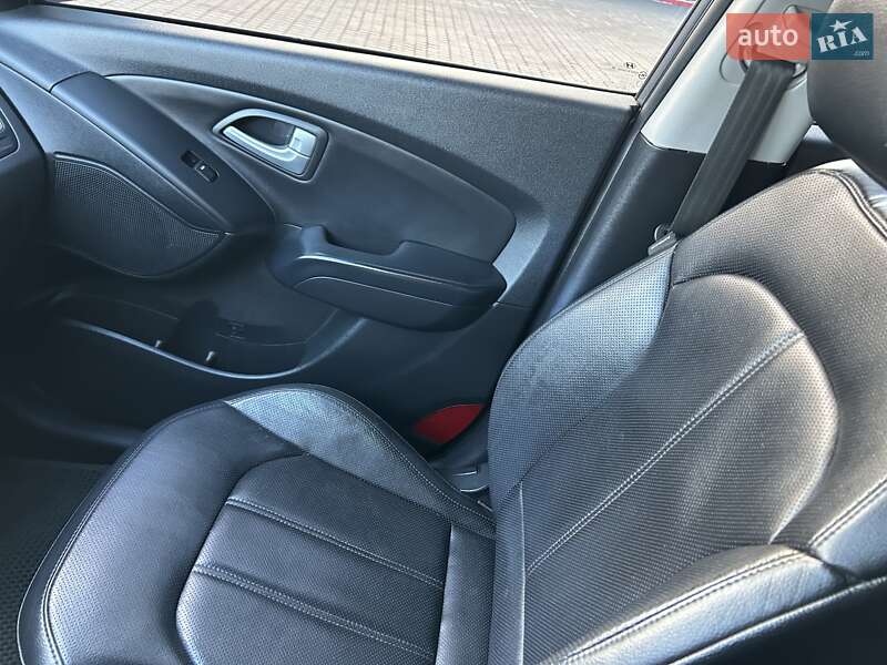 Внедорожник / Кроссовер Hyundai ix35 2013 в Одессе