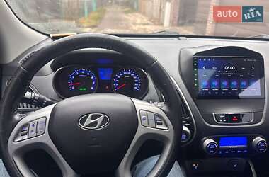 Внедорожник / Кроссовер Hyundai ix35 2010 в Киеве