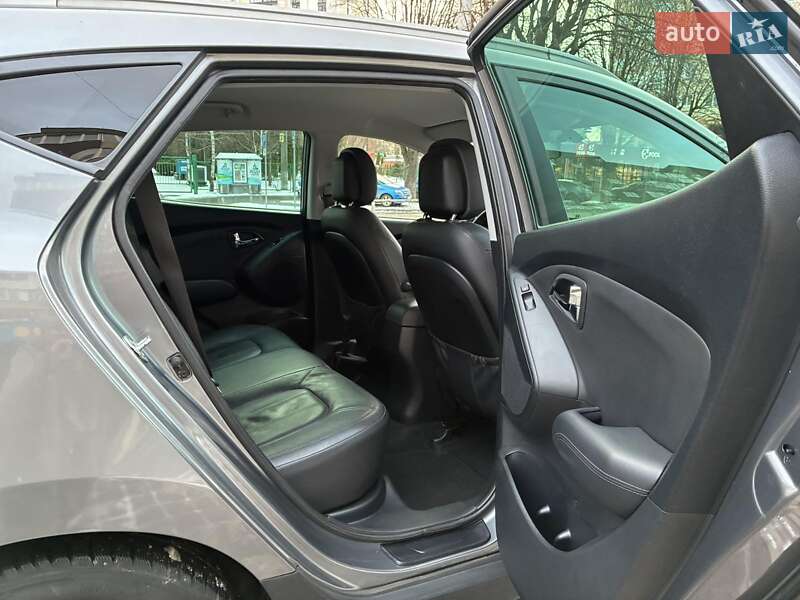 Внедорожник / Кроссовер Hyundai ix35 2012 в Луцке