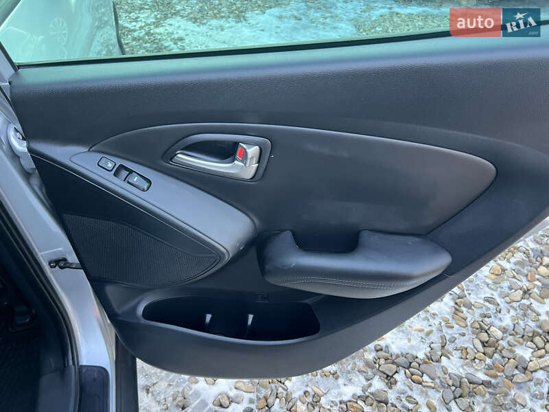 Внедорожник / Кроссовер Hyundai ix35 2010 в Коломые