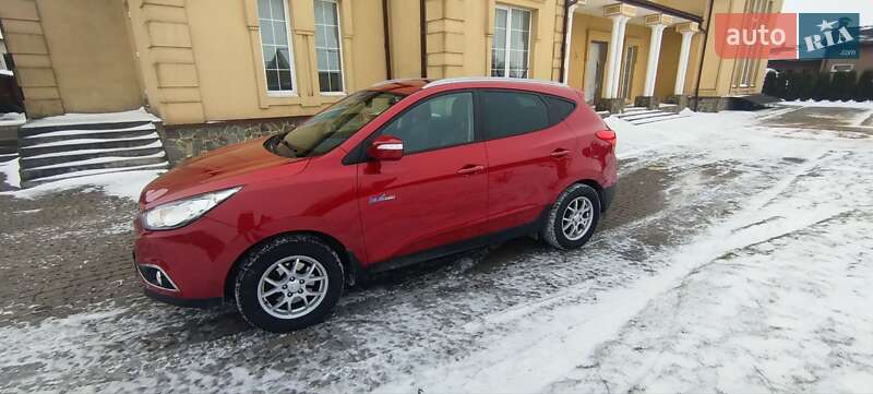 Внедорожник / Кроссовер Hyundai ix35 2011 в Кременце