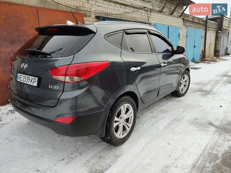 Позашляховик / Кросовер Hyundai ix35 2010 в Дніпрі