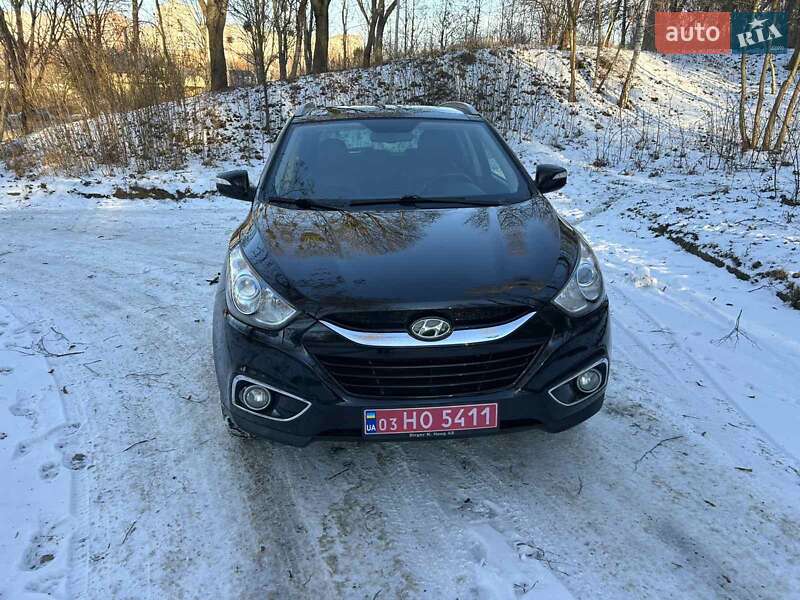Внедорожник / Кроссовер Hyundai ix35 2011 в Ровно