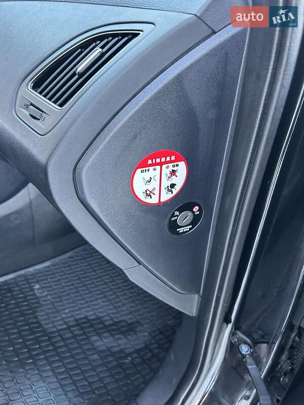 Внедорожник / Кроссовер Hyundai ix35 2011 в Ровно