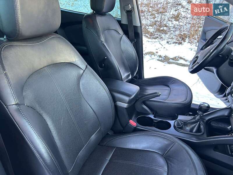 Внедорожник / Кроссовер Hyundai ix35 2011 в Ровно
