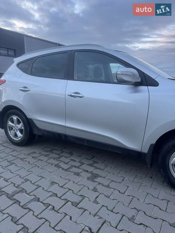 Внедорожник / Кроссовер Hyundai ix35 2011 в Ивано-Франковске