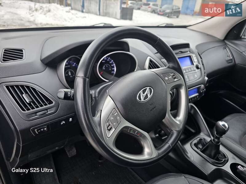 Внедорожник / Кроссовер Hyundai ix35 2015 в Калуше