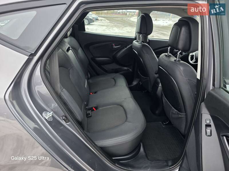 Внедорожник / Кроссовер Hyundai ix35 2015 в Калуше