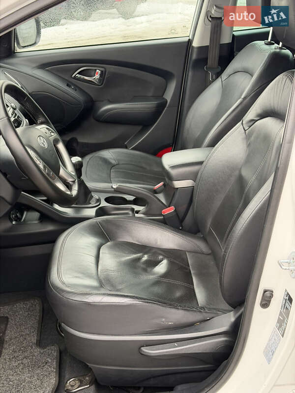 Внедорожник / Кроссовер Hyundai ix35 2011 в Киеве
