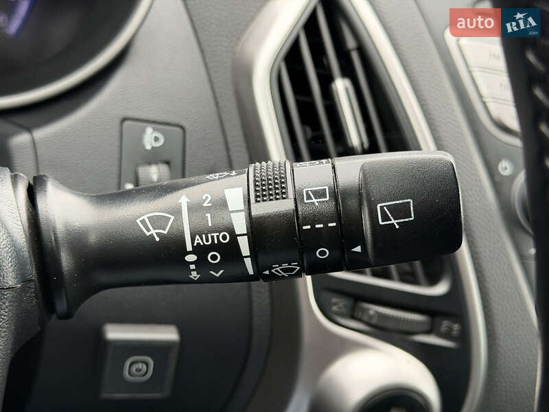 Внедорожник / Кроссовер Hyundai ix35 2011 в Киеве