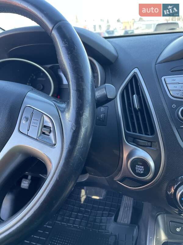 Внедорожник / Кроссовер Hyundai ix35 2012 в Киеве