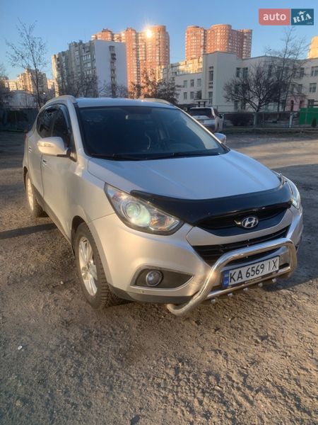 Внедорожник / Кроссовер Hyundai ix35 2010 в Киеве