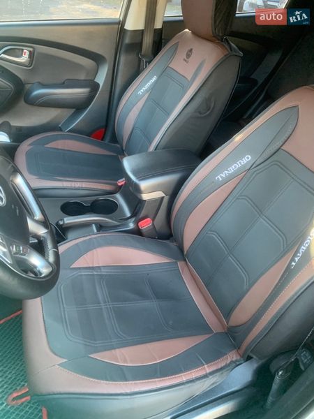Внедорожник / Кроссовер Hyundai ix35 2010 в Киеве