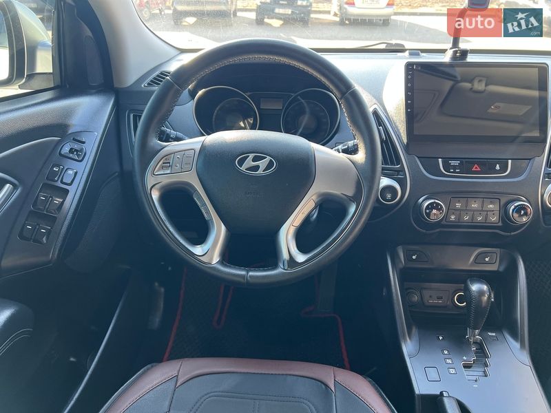 Внедорожник / Кроссовер Hyundai ix35 2010 в Киеве