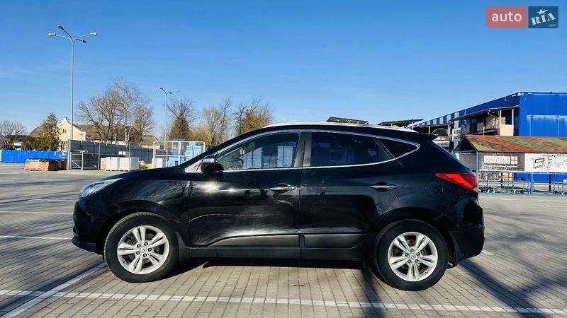 Внедорожник / Кроссовер Hyundai ix35 2013 в Черновцах