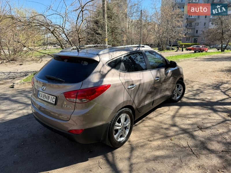 Внедорожник / Кроссовер Hyundai ix35 2012 в Каменском