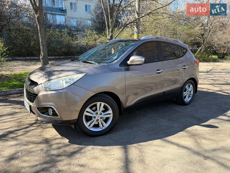 Внедорожник / Кроссовер Hyundai ix35 2012 в Каменском