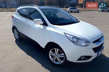 Внедорожник / Кроссовер Hyundai ix35 2010 в Чернигове