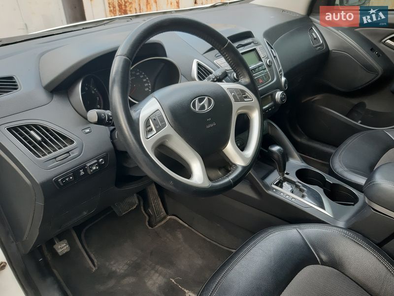 Внедорожник / Кроссовер Hyundai ix35 2010 в Запорожье
