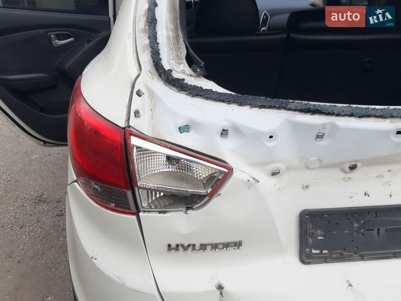 Внедорожник / Кроссовер Hyundai ix35 2010 в Запорожье