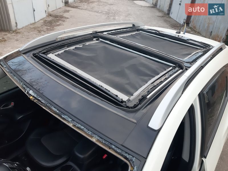 Внедорожник / Кроссовер Hyundai ix35 2010 в Запорожье