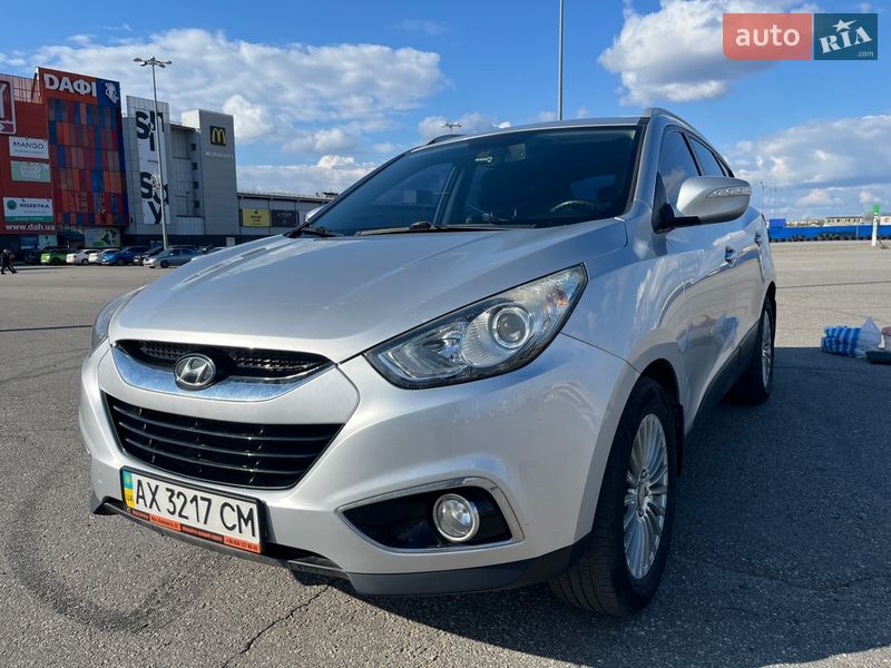 Внедорожник / Кроссовер Hyundai ix35 2011 в Харькове