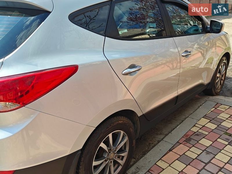 Внедорожник / Кроссовер Hyundai ix35 2011 в Днепре