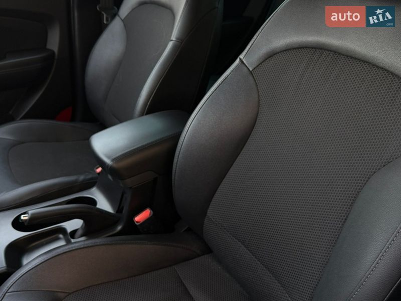Внедорожник / Кроссовер Hyundai ix35 2015 в Львове