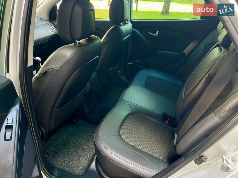 Внедорожник / Кроссовер Hyundai ix35 2012 в Киеве фото 35 Внедорожник / Кроссовер Hyundai ix35 2012 в Киеве