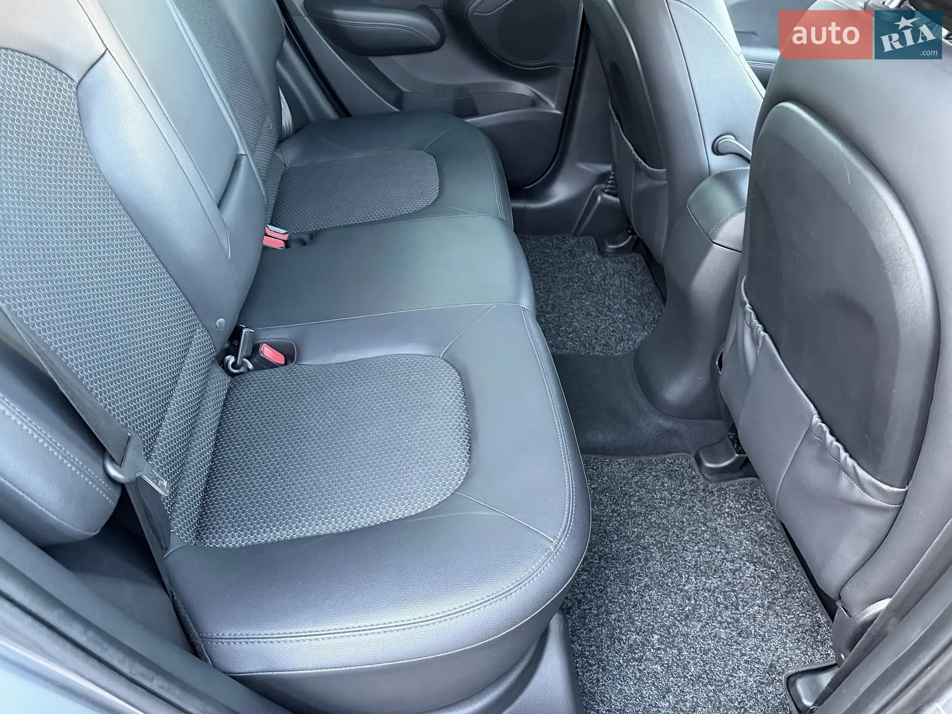 2013 Hyundai ix35 - мініатюра 37