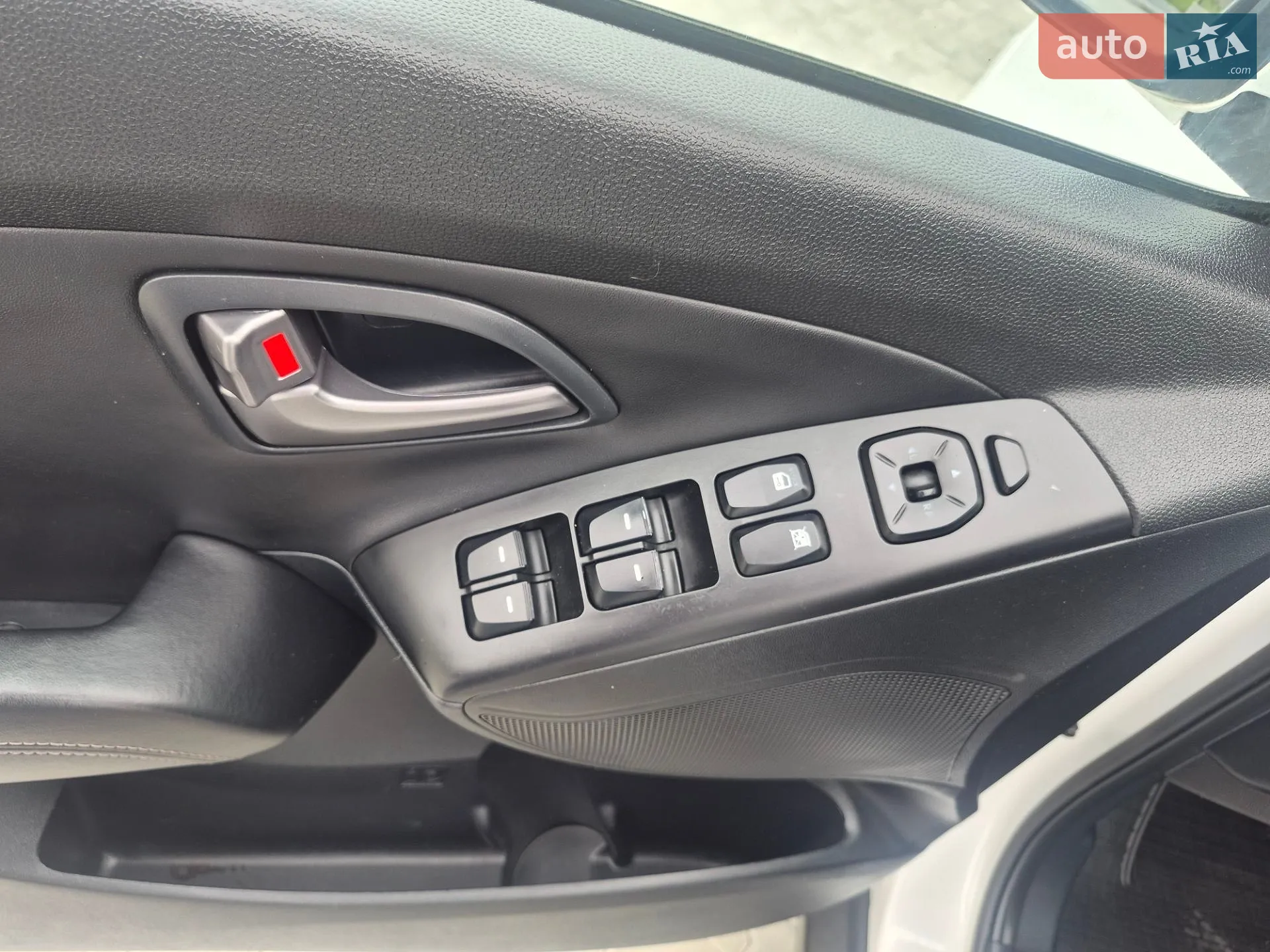 2015 Hyundai ix35 - мініатюра 31