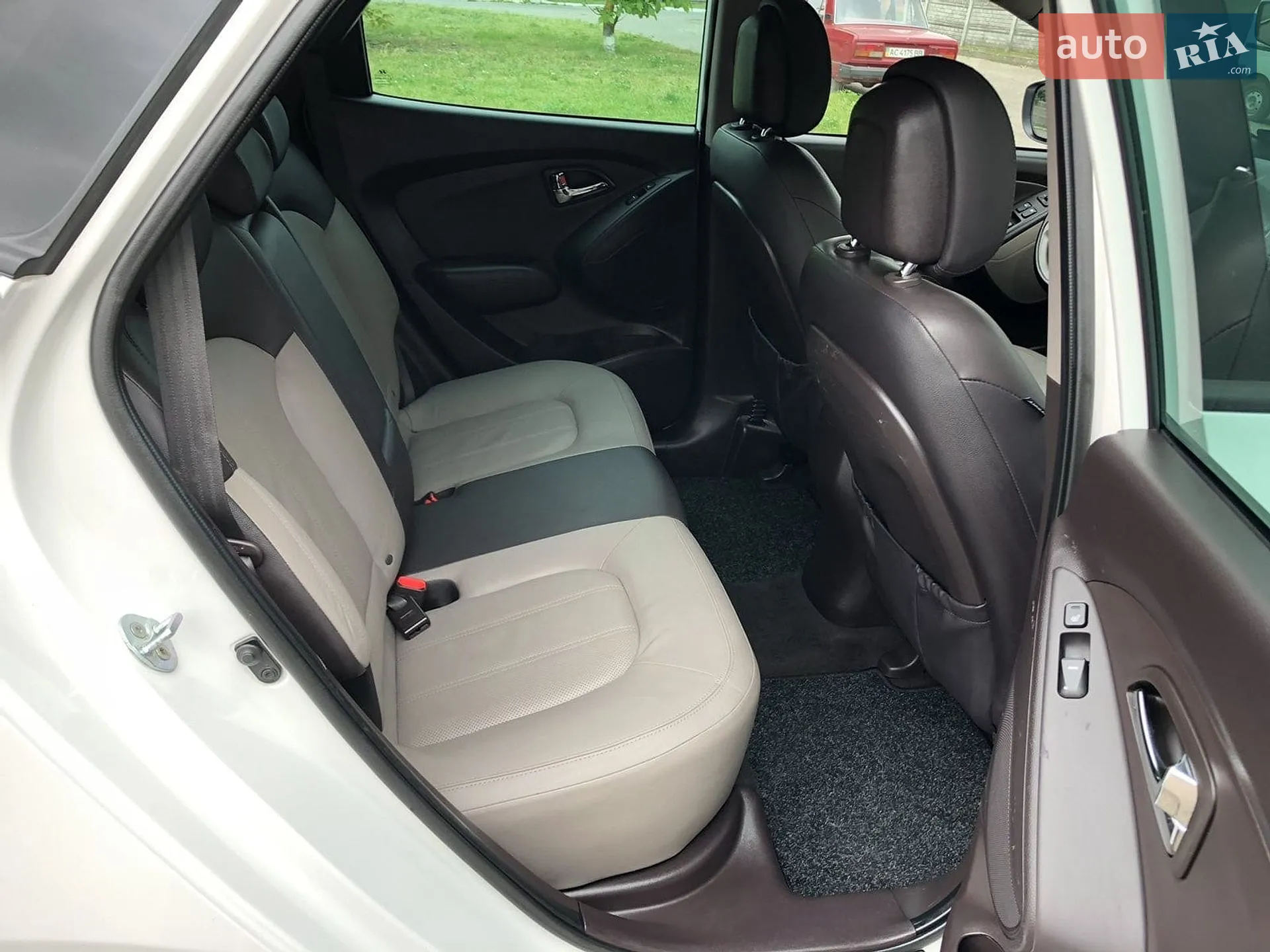 2011 Hyundai ix35 - мініатюра 11