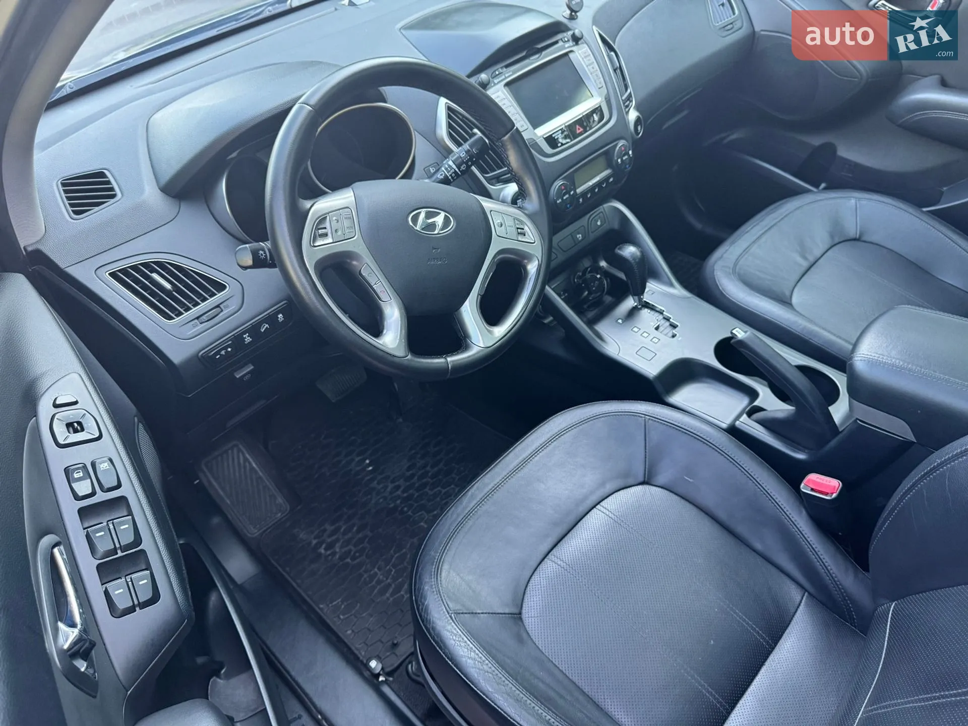 Hyundai ix35 2010 VIN U5YZU81BDBL063764 фото оголошення 5 з 9
