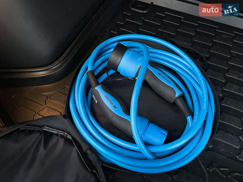 Внедорожник / Кроссовер Hyundai Kona Electric 2019 в Ровно