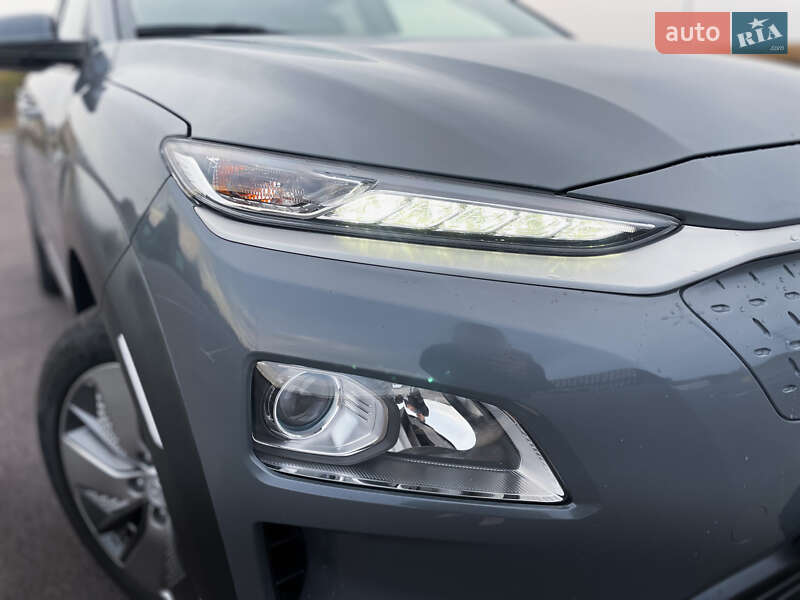 Внедорожник / Кроссовер Hyundai Kona Electric 2019 в Ровно