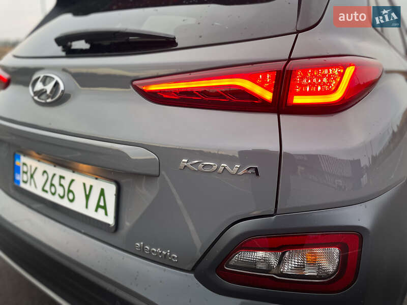 Внедорожник / Кроссовер Hyundai Kona Electric 2019 в Ровно