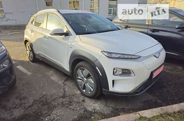 Внедорожник / Кроссовер Hyundai Kona Electric 2020 в Киеве