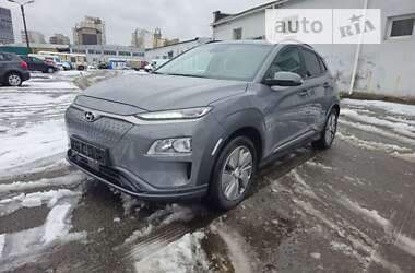 Внедорожник / Кроссовер Hyundai Kona Electric 2020 в Киеве