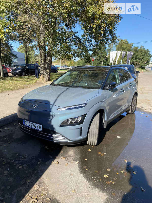 Внедорожник / Кроссовер Hyundai Kona Electric 2022 в Киеве