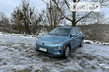 Внедорожник / Кроссовер Hyundai Kona Electric 2020 в 