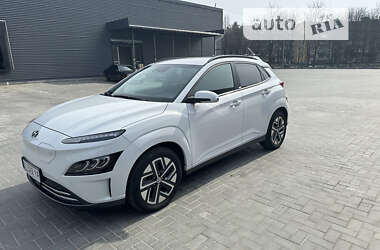 Внедорожник / Кроссовер Hyundai Kona Electric 2021 в Кременчуге