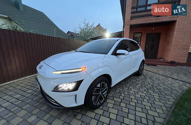 Позашляховик / Кросовер Hyundai Kona Electric 2021 в 