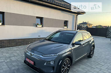 Внедорожник / Кроссовер Hyundai Kona Electric 2020 в Ровно