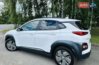 Внедорожник / Кроссовер Hyundai Kona Electric 2019 в Лохвице