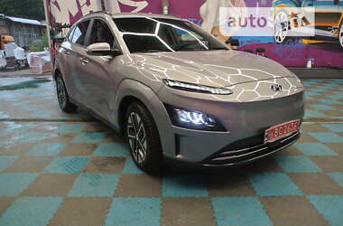 Внедорожник / Кроссовер Hyundai Kona Electric 2022 в Киеве