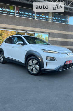 Внедорожник / Кроссовер Hyundai Kona Electric 2019 в Киеве