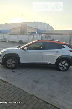 Позашляховик / Кросовер Hyundai Kona Electric 2020 в Рівному