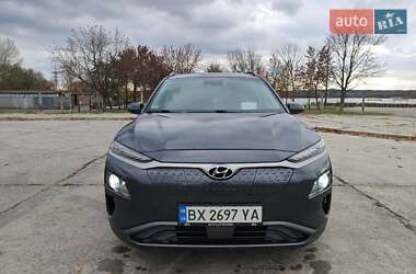 Позашляховик / Кросовер Hyundai Kona Electric 2018 в 