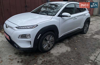 Внедорожник / Кроссовер Hyundai Kona Electric 2020 в Киеве